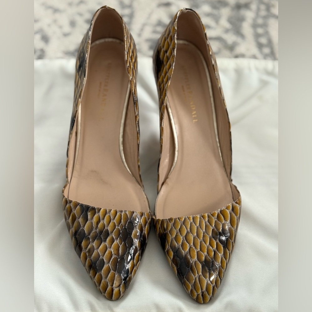 Loeffler Randall Gillian D'Orsay
Python Heels reg. 450.